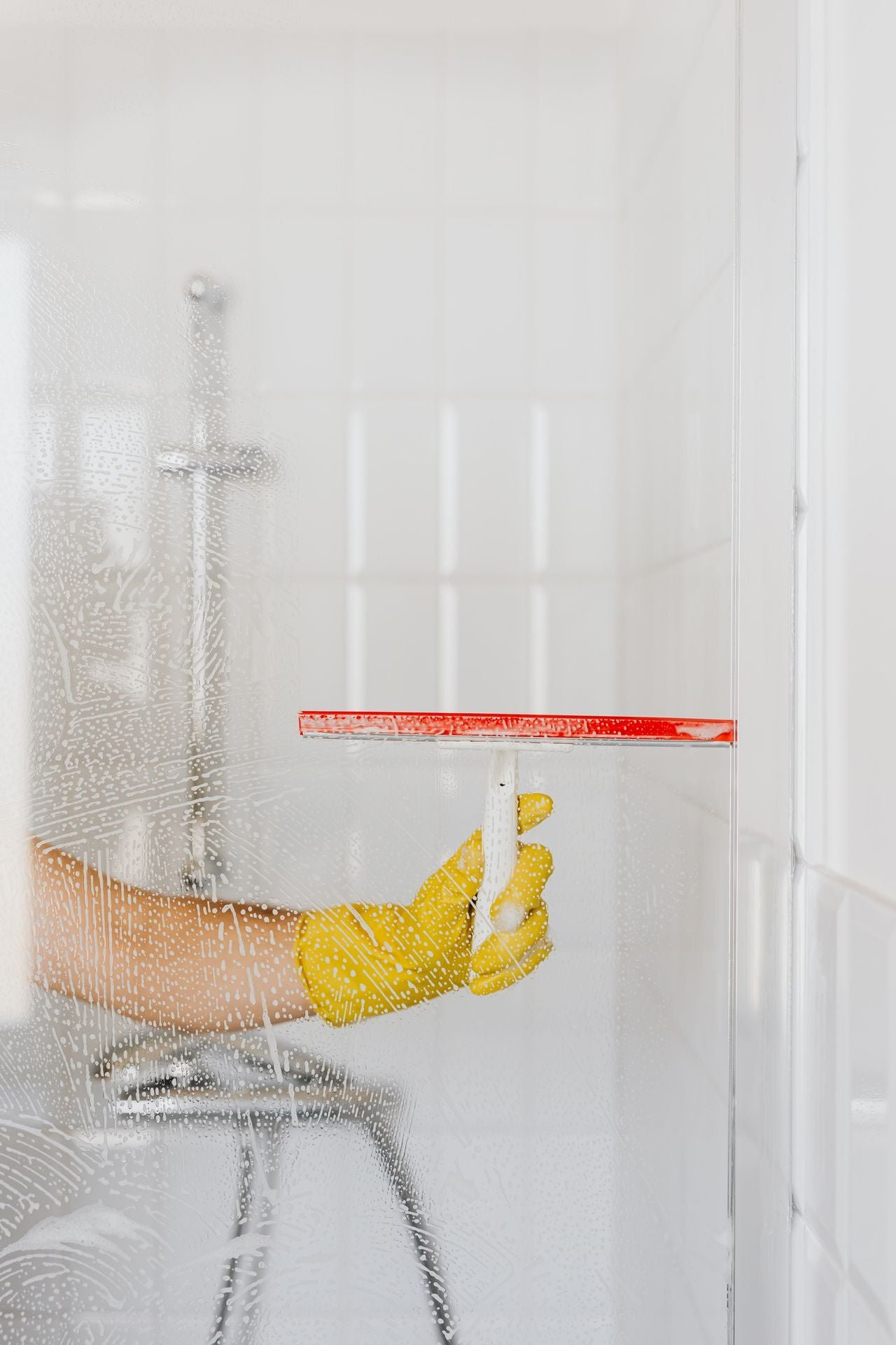 Wipora bathroom and glass cleaning tools